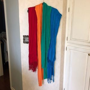Lot of 4 scarves! 🧣🧣🧣